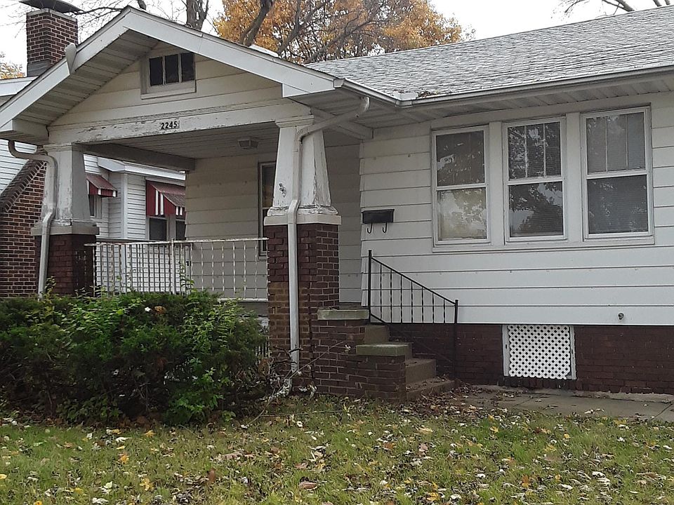 Prairie Avenue Street View.