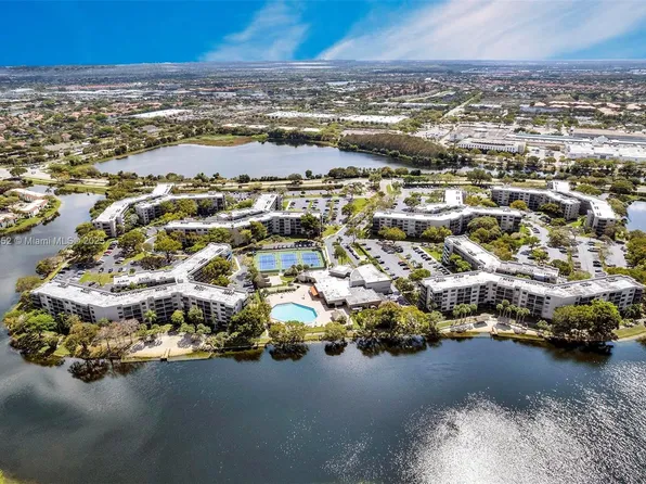 1000 Colony Point Cir APT 507, Pembroke Pines, FL 33026