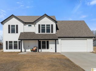 1102 S Lakewood St, Valley, NE 68064