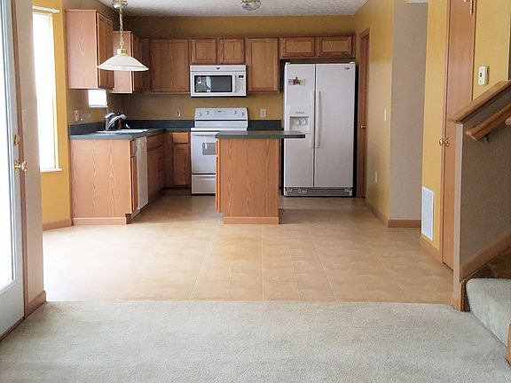 2nd image of 3093 Legion Ln