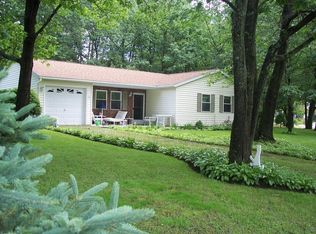 32 Laurel Ln, Queensbury, NY 12804