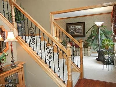 3rd image of 10160 Foxwood Dr