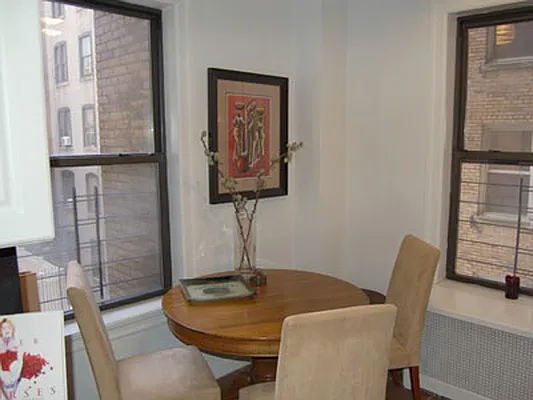 Rented by Stonecrest Realty | media 7