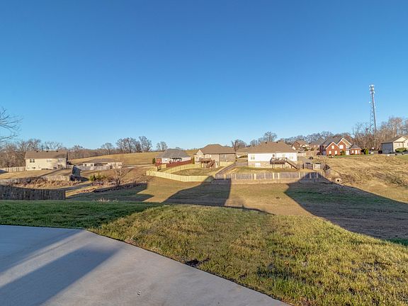 2nd image of 42 Prestwicke Pl Lot 42