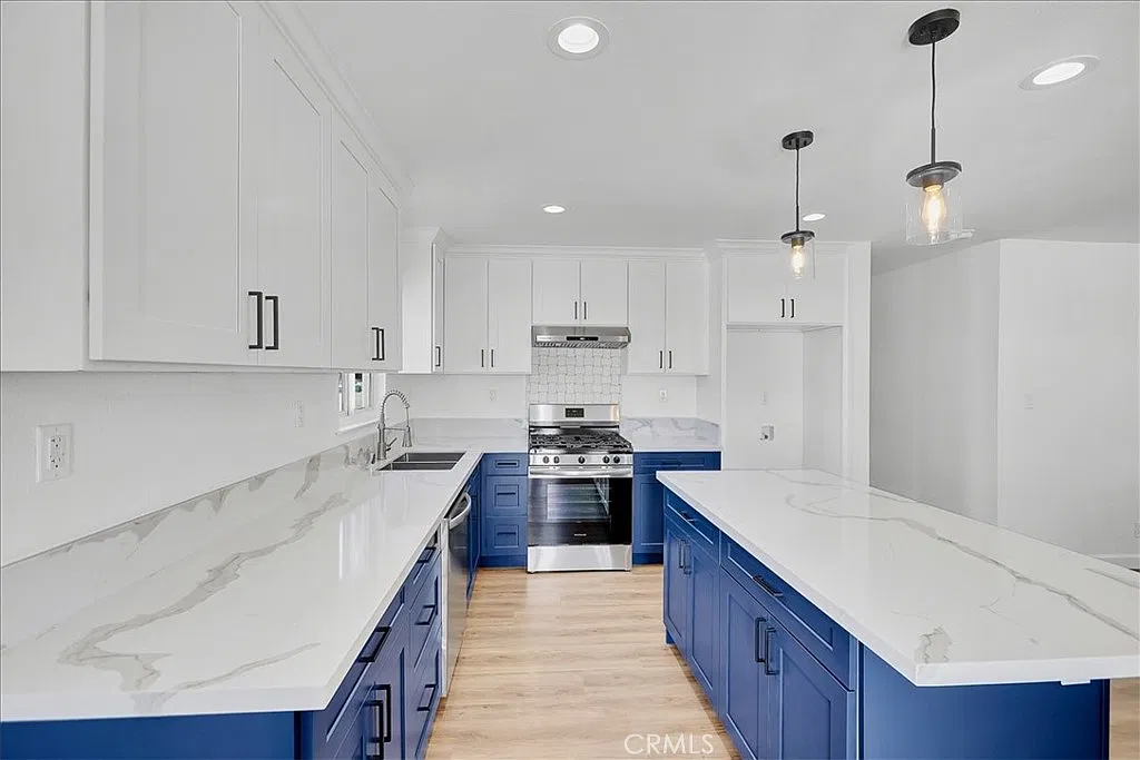 4 bed, 1480 sqft, $5,000 — Photo 1