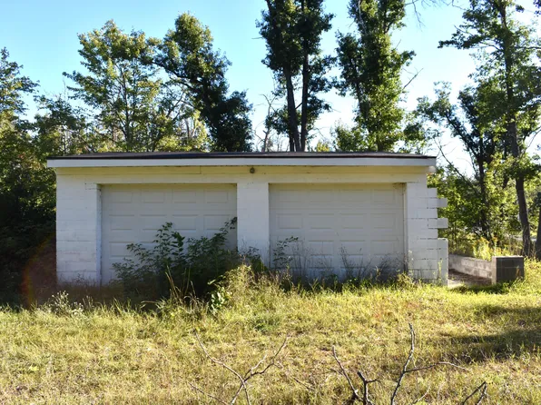 5780 Bear Lake Dr, Johannesburg, MI 49751