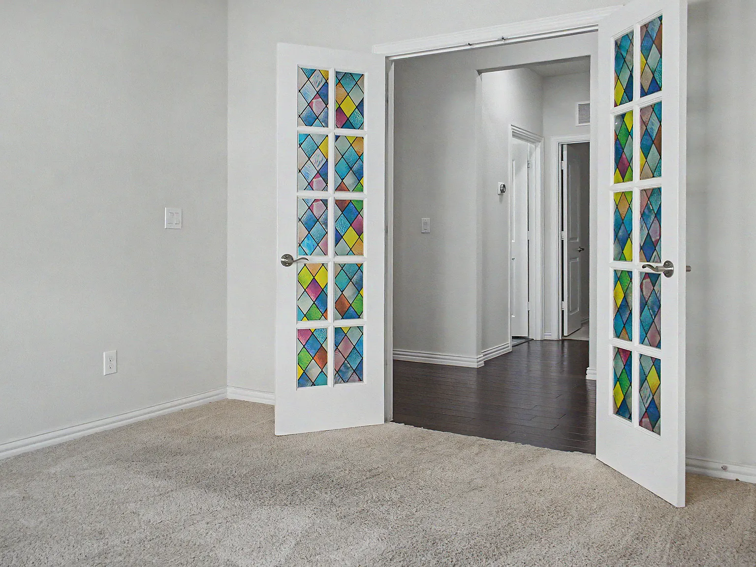 4 bed, 2125 sqft, $2,700 — Photo 3