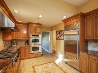 42 Hutchinson Blvd, Scarsdale, NY 10583