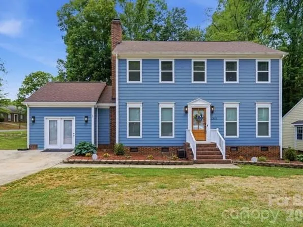2501 Olde Whitehall Rd, Charlotte, NC 28273