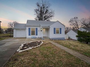 732 W Chestnut St, Junction City, KS 66441