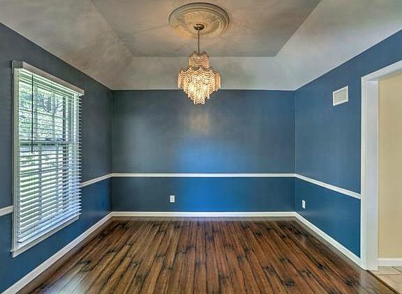 5th image of 8116 N Overland Dr