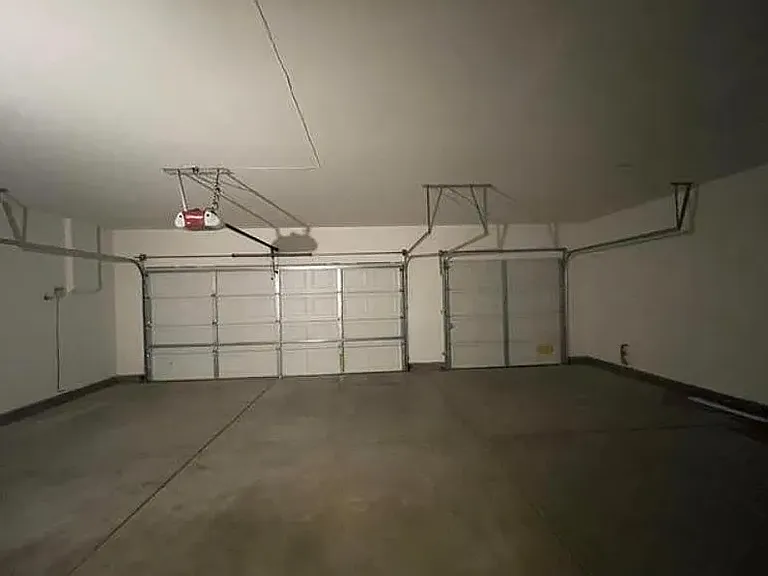 9051 Honeysuckle Ave — Photo 8