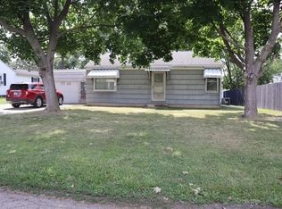 22 S Plum St, Princeton, IL 61356