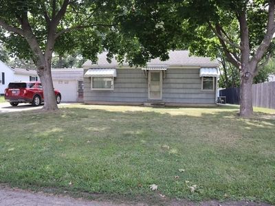 22 S Plum St, Princeton, IL, 61356