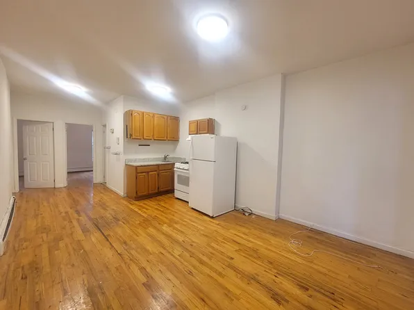 35 Dodworth Street image 1 of 10