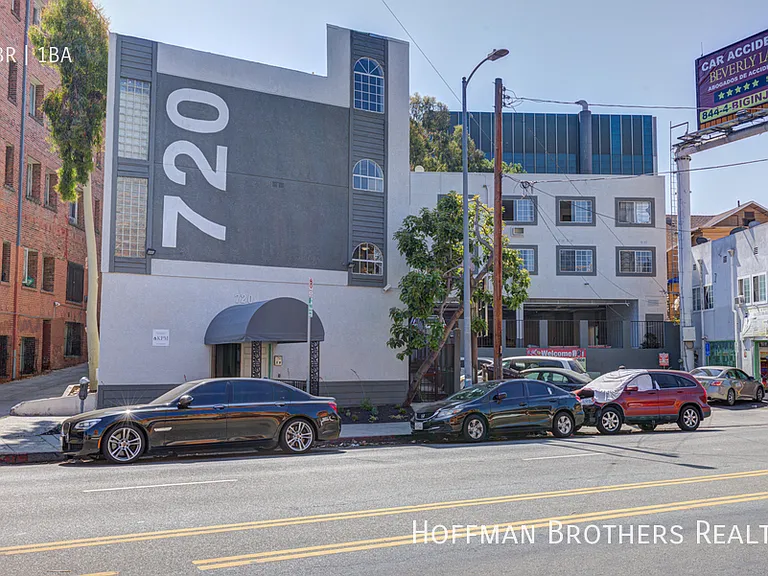 720 S Hoover St #205 — Photo 8