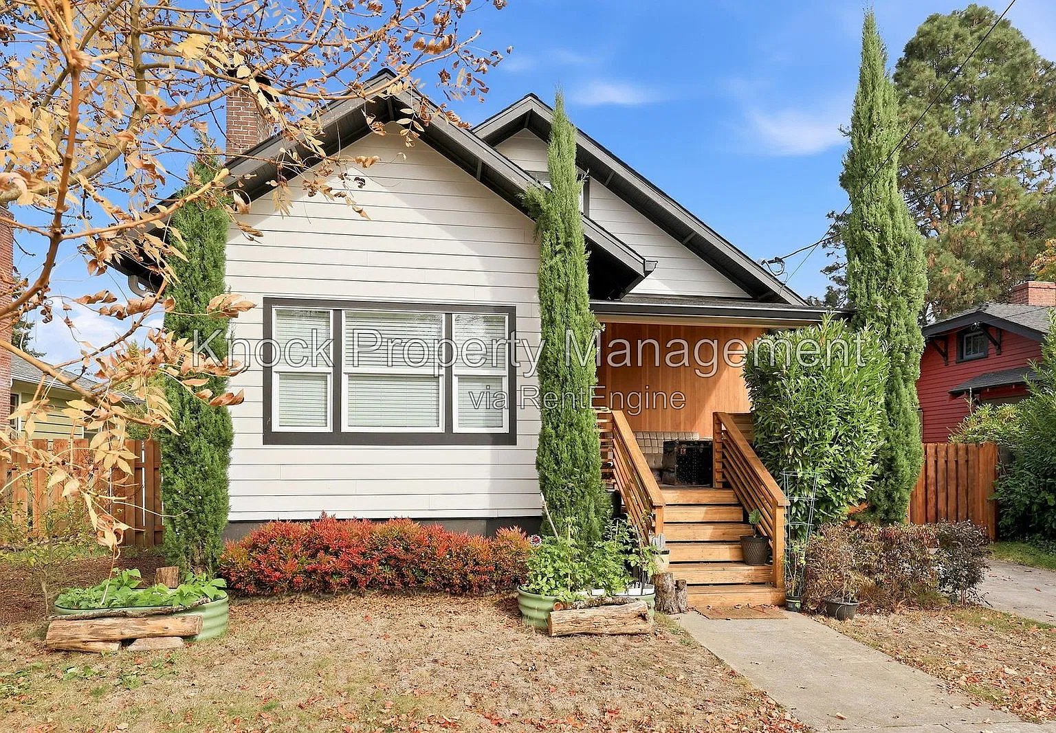 2 bed, 1.0 bath, 936 sqft, $1,700 — Photo 1