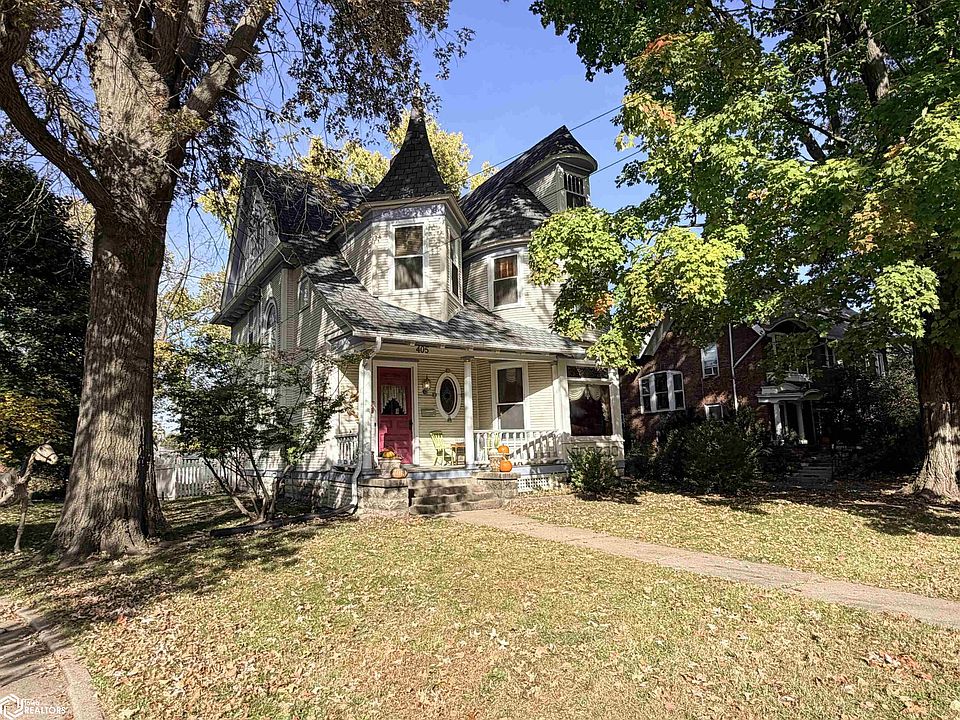 1st image of 405 E Burlington Ave