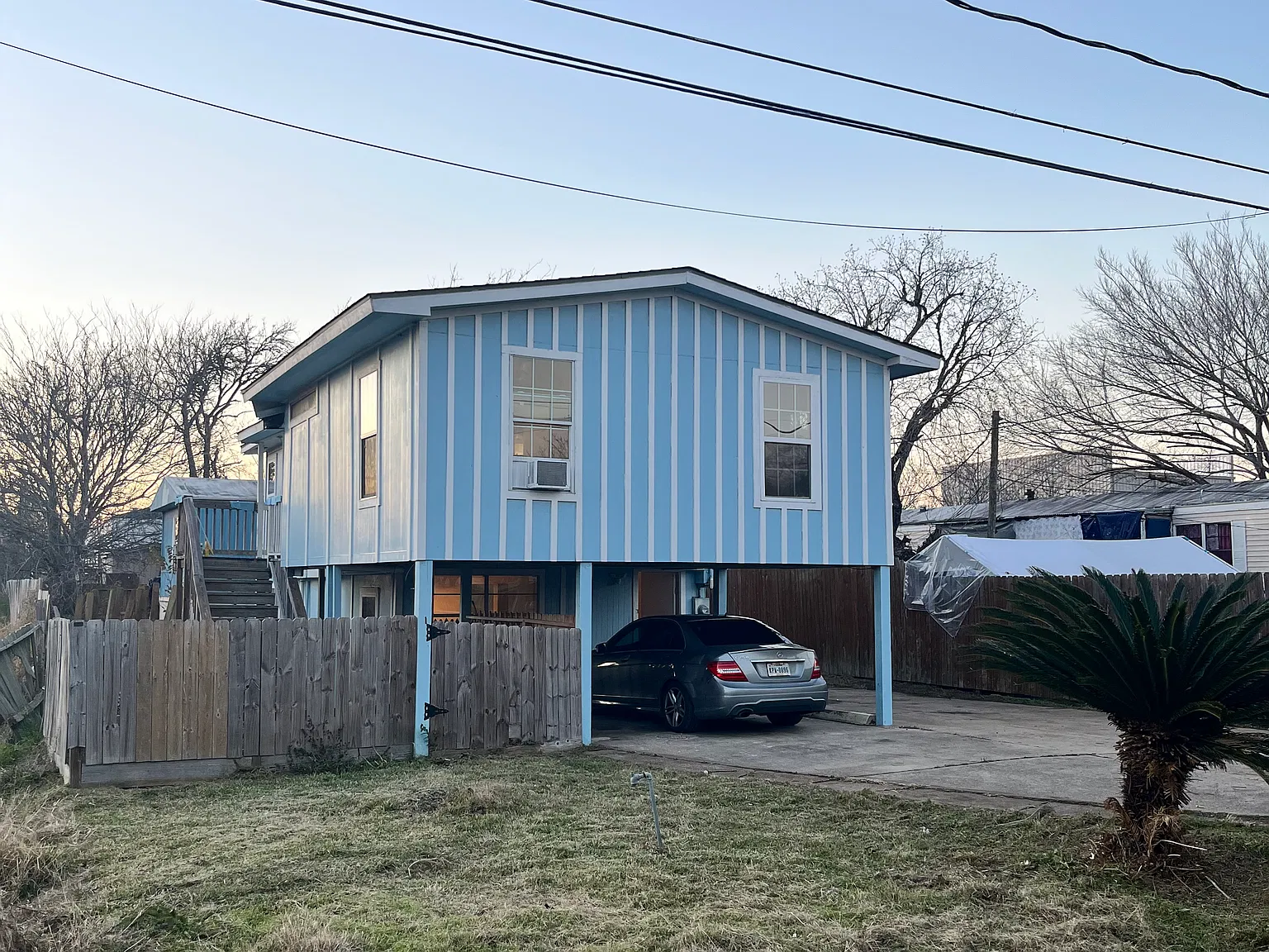 4 bed, $1,600 — Photo 2