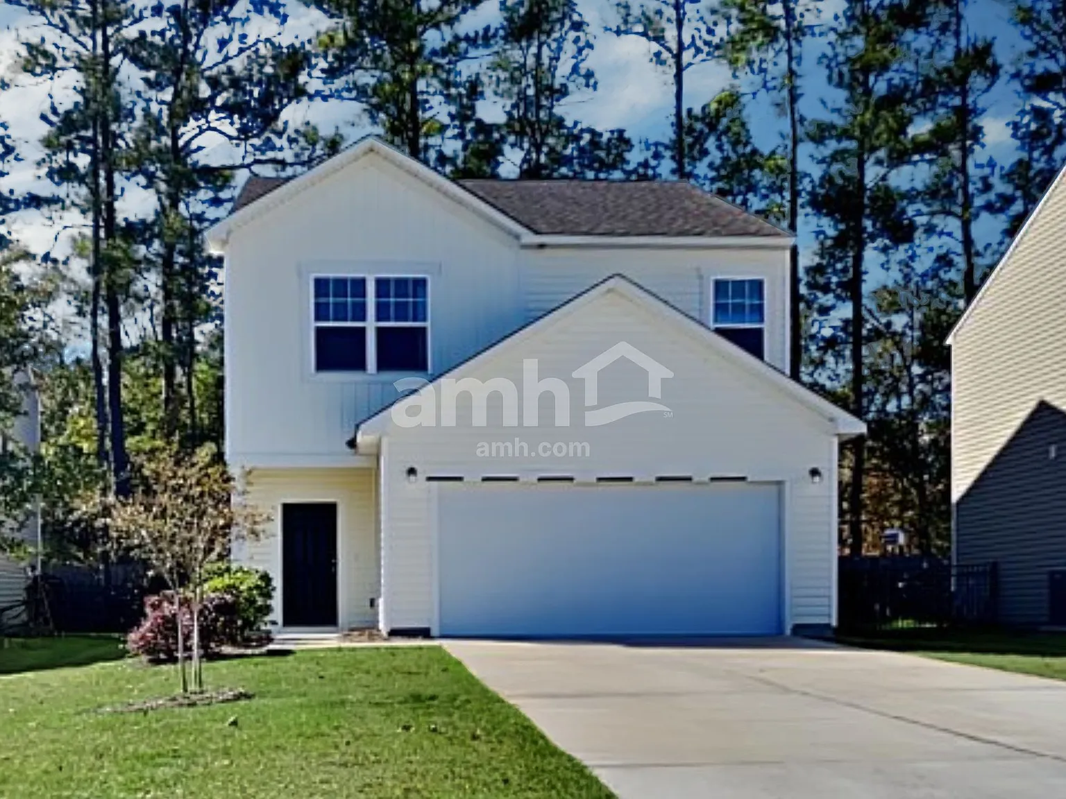 4 bed, 3.0 bath, 2260 sqft, $2,420 — Photo 1