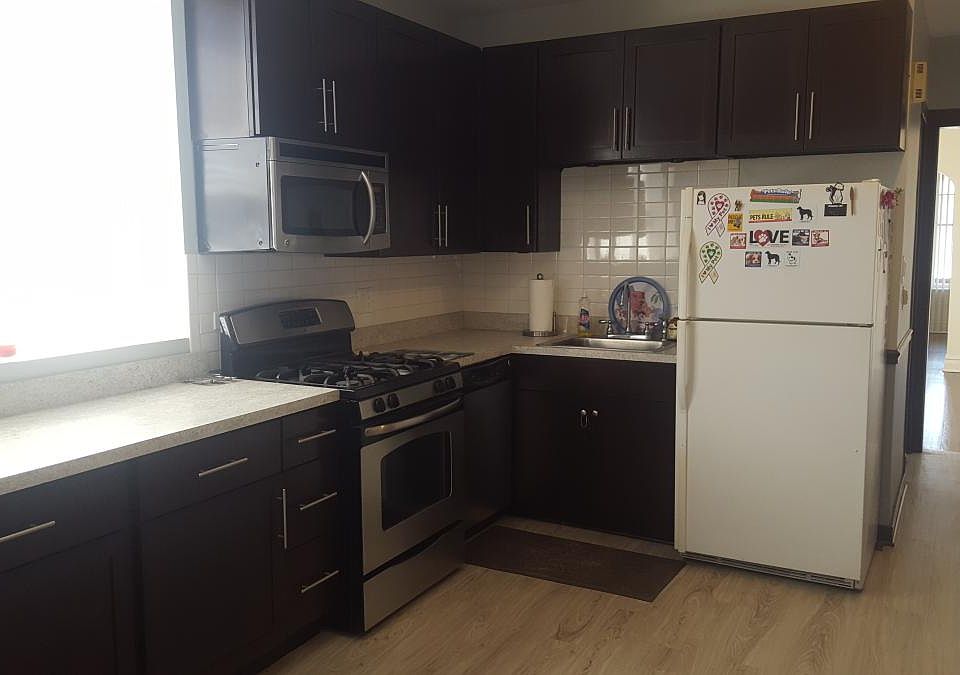 2nd image of 3511 N Pulaski Rd
