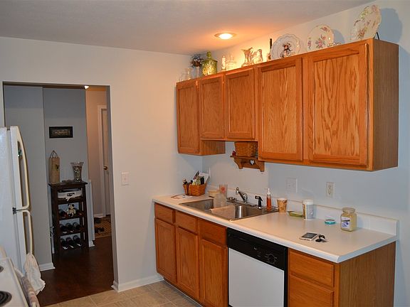 5th image of 5110 Park South Blvd