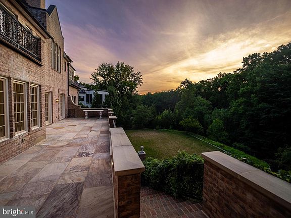 2nd image of 4825 Dexter Ter NW