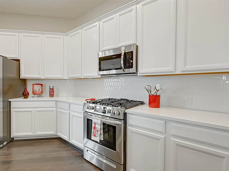 10707 Deer Path Dr — Photo 13