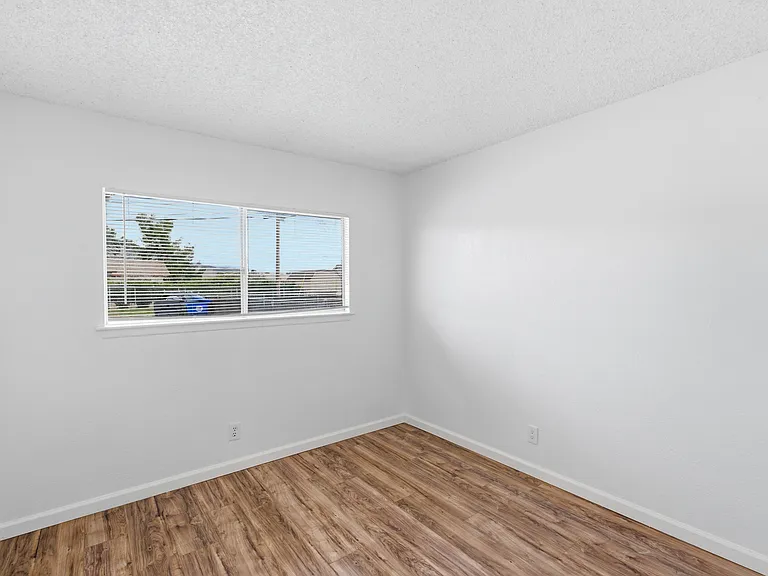 21739 Panoche Rd #C — Photo 14