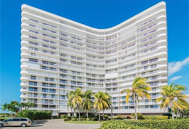 1st image of 260 Seaview Ct APT 706