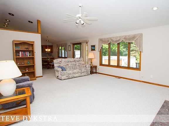 5th image of 6849 Hermoso Ct NE