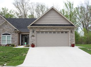 148 Greystone Ln, Mount Airy, NC 27030