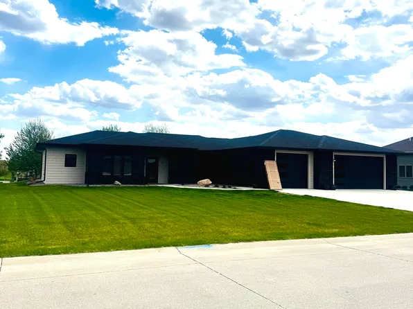 501 33rd St, Milford, IA 51351