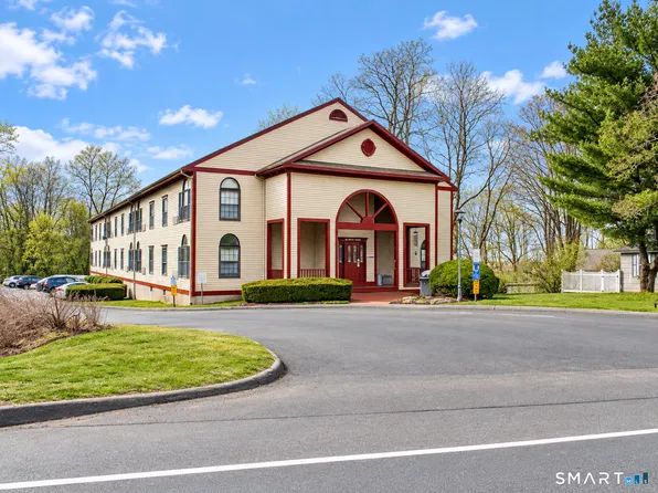24 West Rd APT 21, Ellington, CT 06029