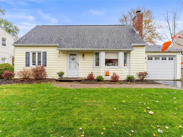 19 Homestead Dr, Fairport, NY 14450