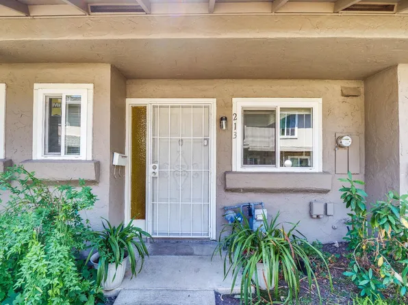 213 N Temple Dr, Milpitas, CA 95035