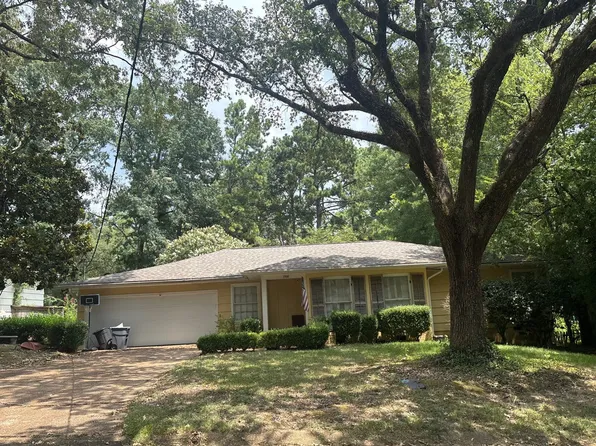 1916 Aztec Dr, Jackson, MS 39211