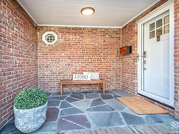 3rd image of 2 Plymouth Road