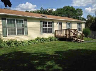 95 E Dorsey Ln, Poughkeepsie, NY 12601