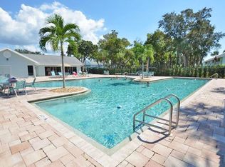 113 Wading Bird Cir W #102, Naples, FL 34110