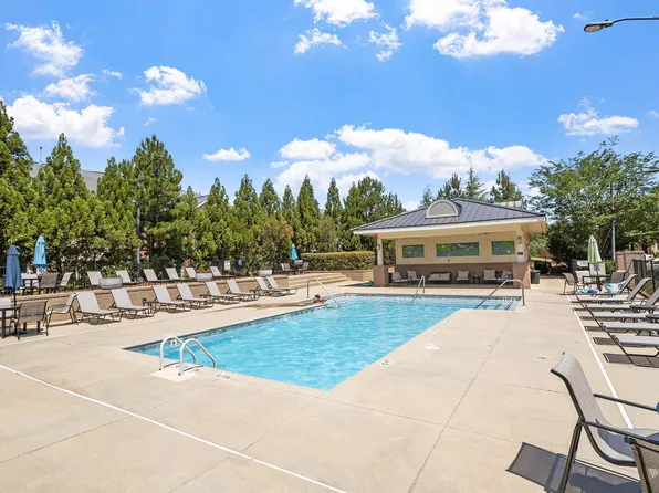 601 Finsbury St APT 207, Durham, NC 27703