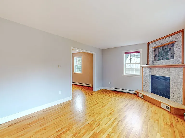 59 Boothby Ave — Photo 15