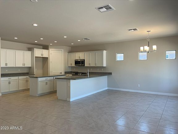 4th image of 2552 N FRANZ Lane