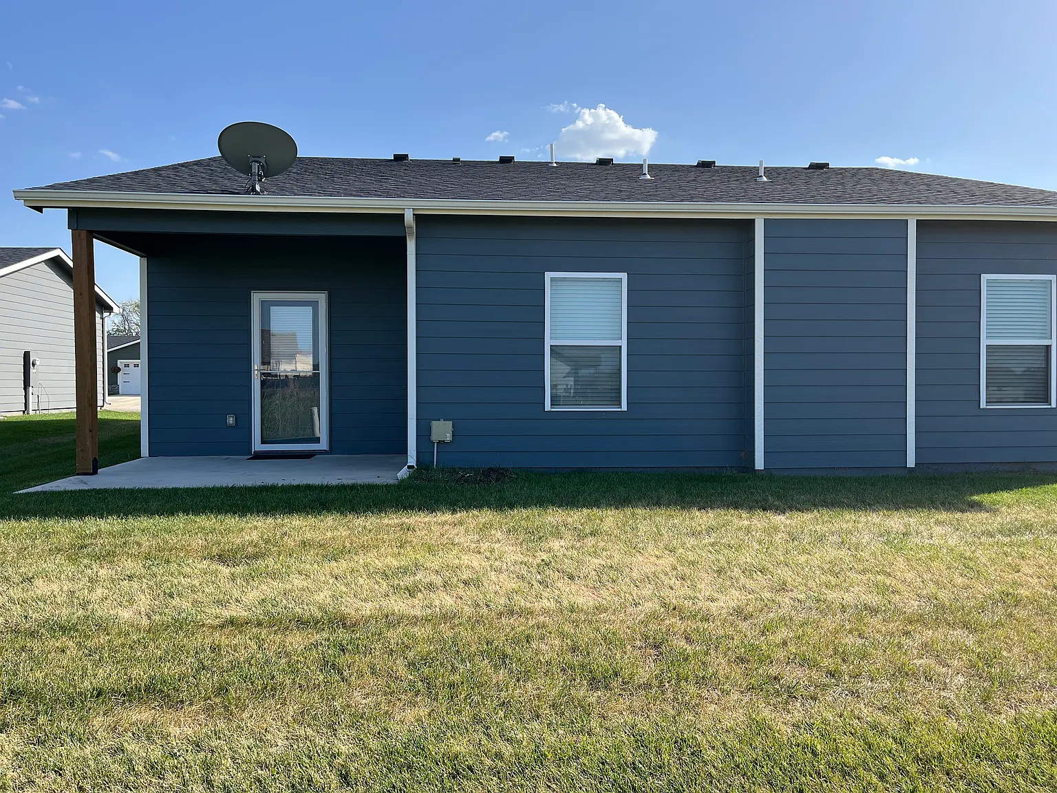 3 bed, 1234 sqft, $1,650 — Photo 3