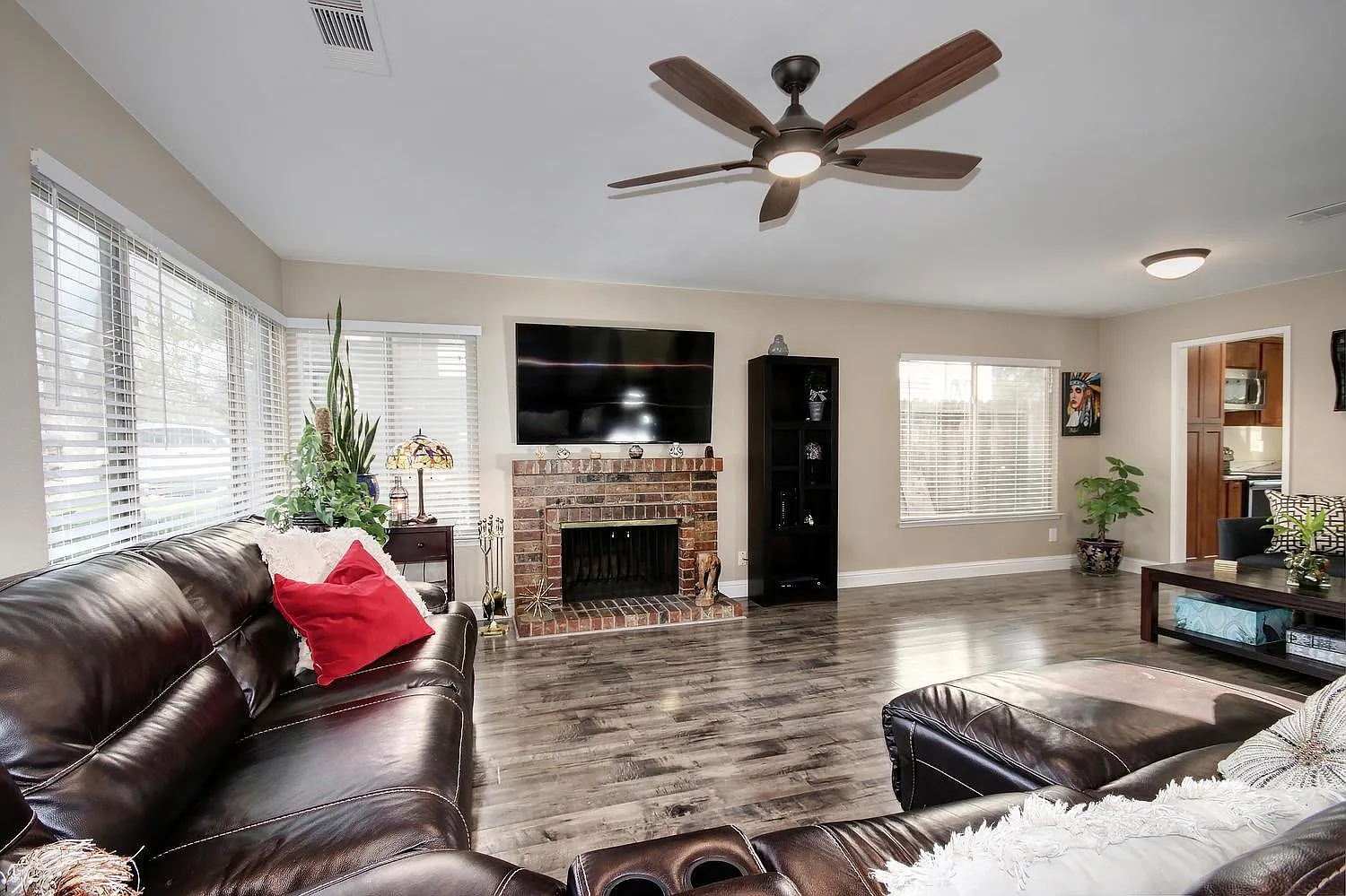 6952 Sunburst Way photo 1