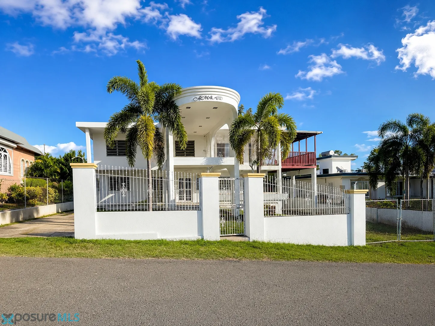 3 bed, 3.0 bath, 1800 sqft, $1,400 — Photo 1