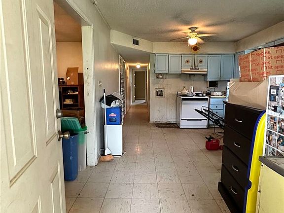 5th image of 106 E 7th St