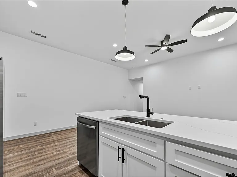 2107 Church St #A — Photo 5