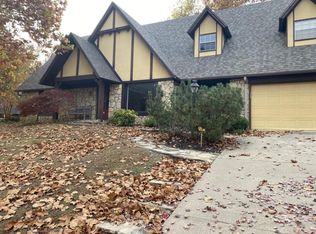 6932 S Knoxville Ave, Tulsa, OK 74136