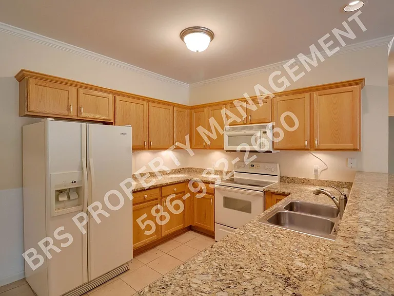 14389 Moravian Manor Cir — Photo 5